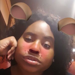 Meet your Posher, Crystal