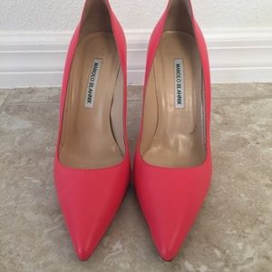 Manolo Blahnik Pink Pumps