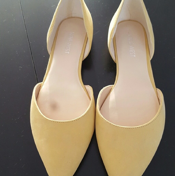 Shoe - Picture 3 of 3