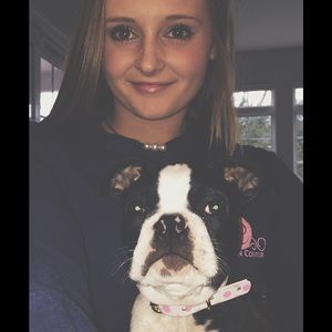 Meet your Posher, Elyse