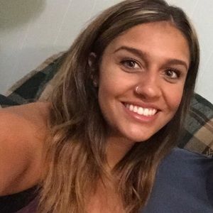 Meet your Posher, Breanne