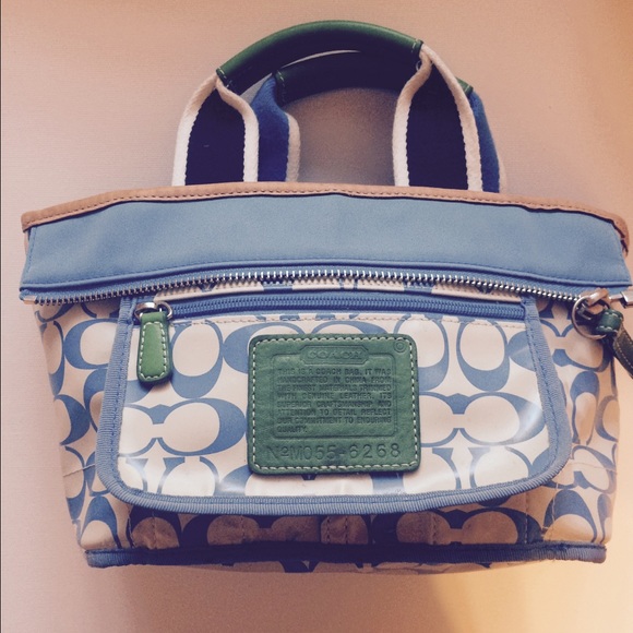 LIKE NEW! Coach Mini Hampton Weekend Tote Handbag - Picture 2 of 4