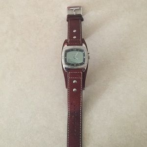 Leather strap men's fossil watch