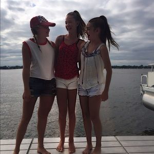 Meet your Posher, Bailey