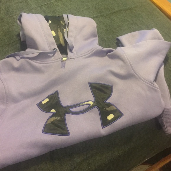 Women's Under armor  hoodie