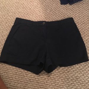 GAP khaki material shorts