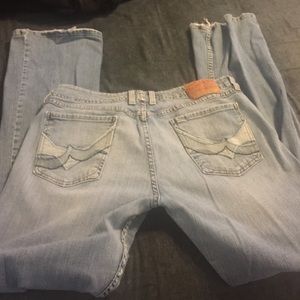 Lucky wonder Jean