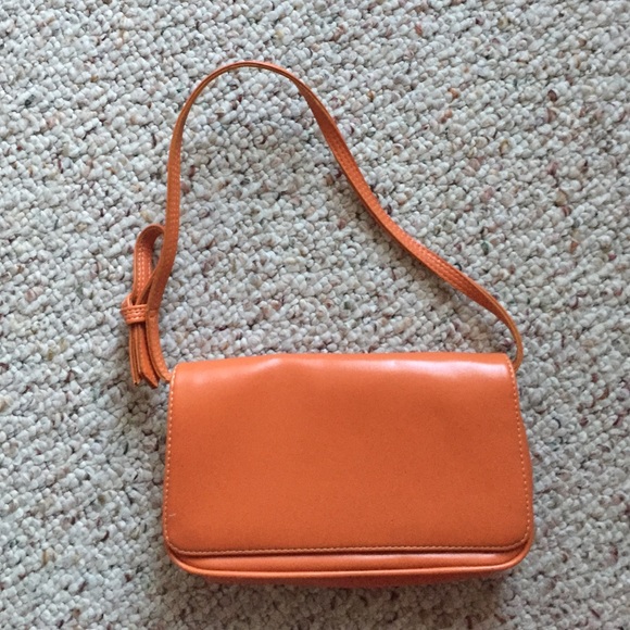 Liz Claiborne leather shoulder bag.