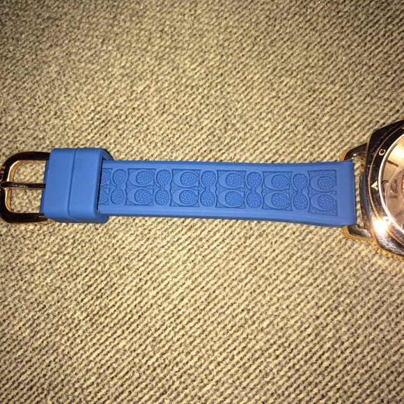 Coach watch - Picture 3 of 4