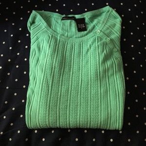 Long sleeved mint teals so colored top