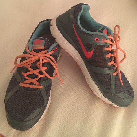 Grey Nike Lunarlon