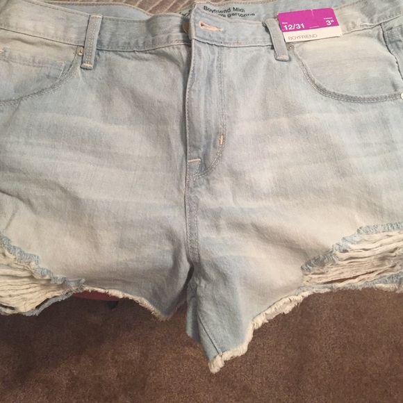 Brand new size 12 denim shorts - Picture 1 of 2