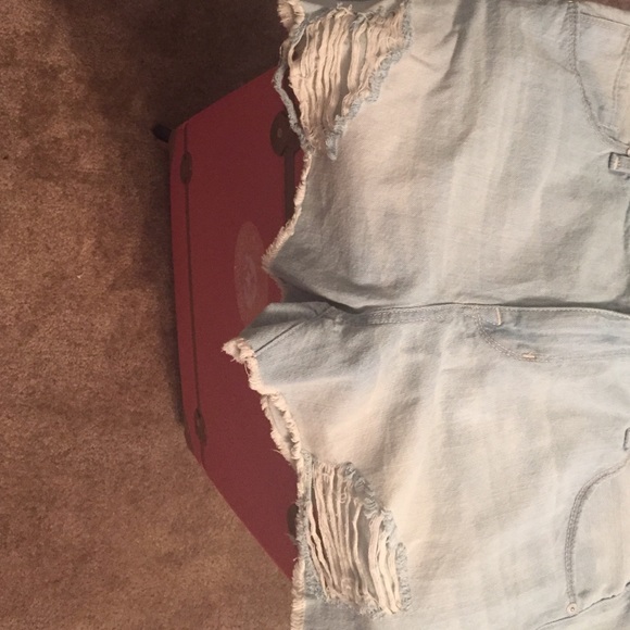 Brand new size 12 denim shorts - Picture 2 of 2