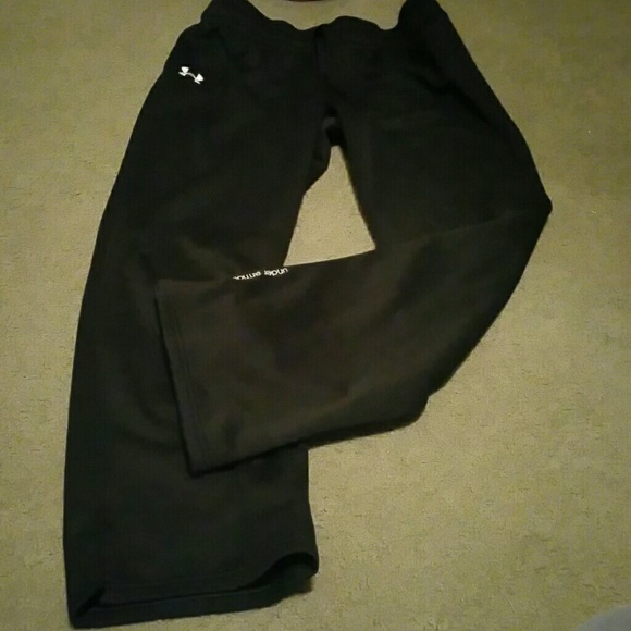 Under Armour pants size medium