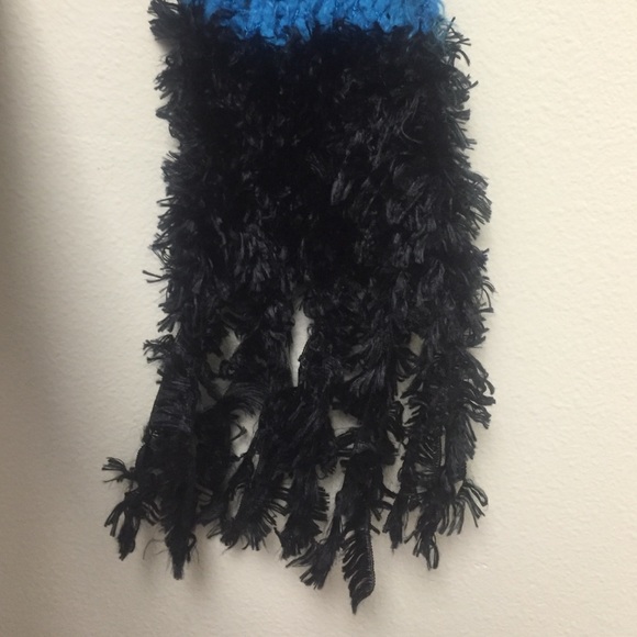 multicolored scarf - Picture 2 of 3