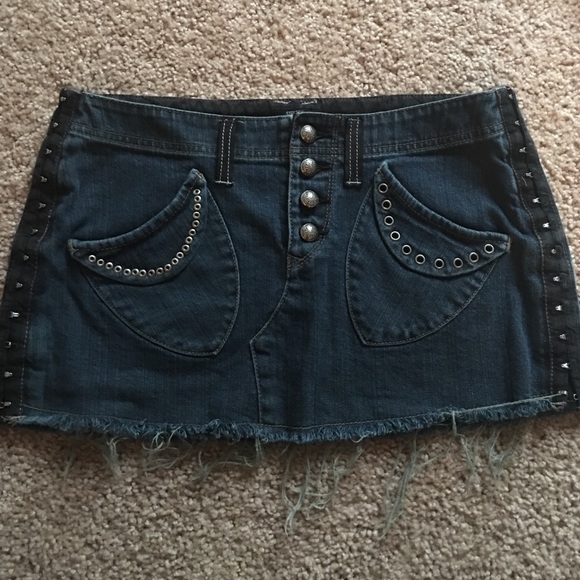 Guess mini skirt
