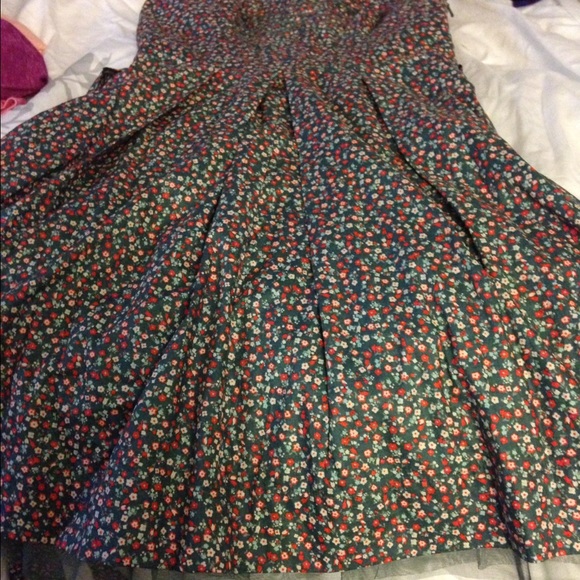 Floral strapless dress