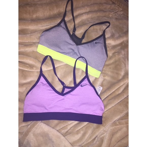Nike sports bra bundle