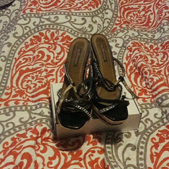 Wedge sandals - Picture 2 of 2