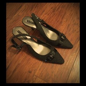 Anne Klein kitten heel pumps