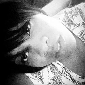 Meet your Posher, Mia