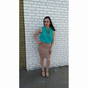 Meet your Posher, Adriana