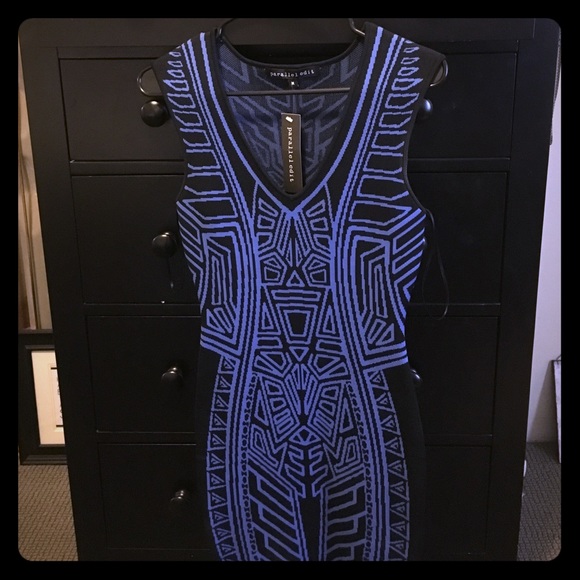 Sleeveless bodycon dress