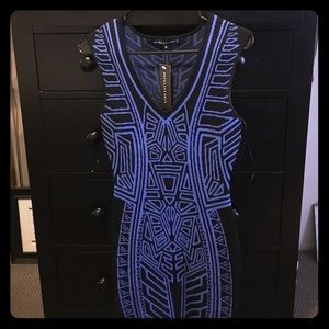 Sleeveless bodycon dress