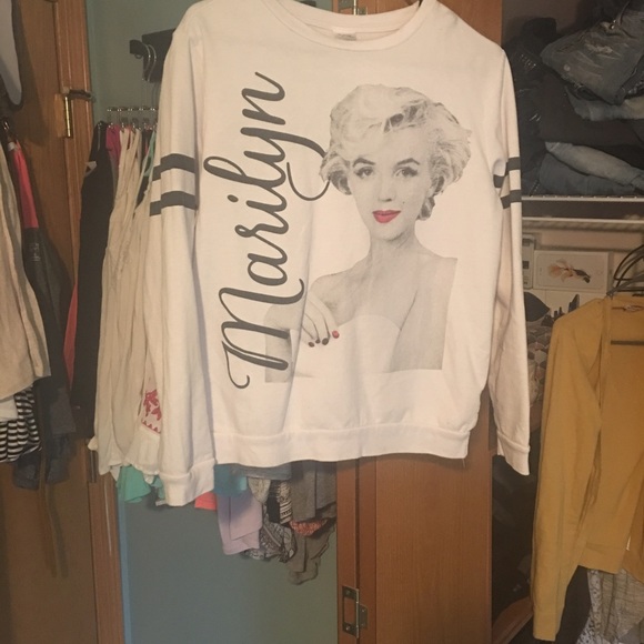 Marilyn Monroe sweatshirt