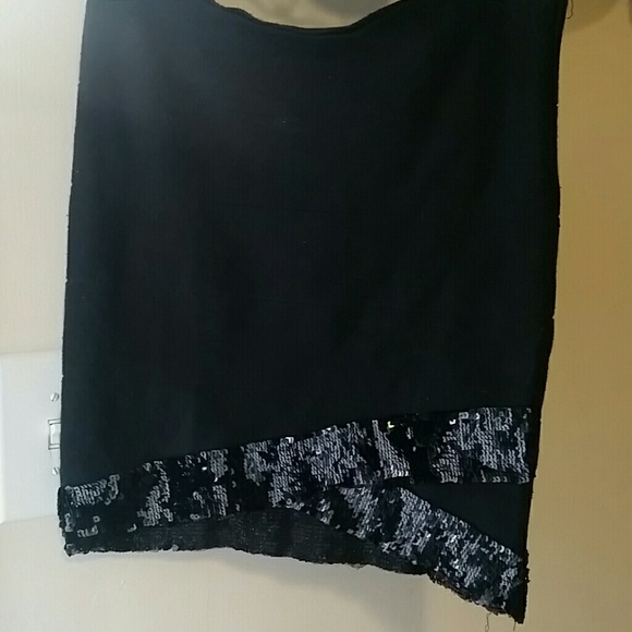 Black Fitted Sequin Skirt