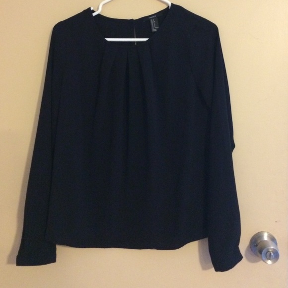 Forever 21 Black Long Sleeve Loose Fit Top Size S