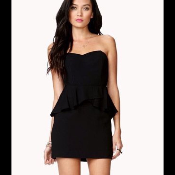 Forever 21 Dresses & Skirts - 👗👠Black Strapless Mini Dress Size 👗👠Small🌹👗