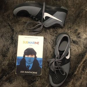 👟 NIKE Running Shoes