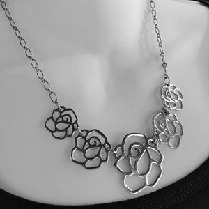 NWT Abstract Silver Flower Necklace & Earring Set