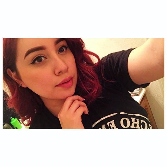 Meet your Posher, Andrea