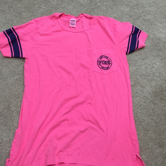Pink tee