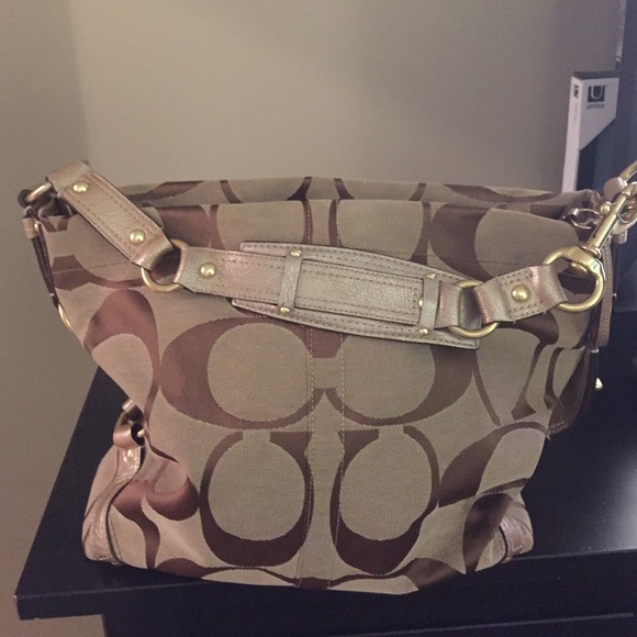 Authentic Coach bag - Picture 2 of 4