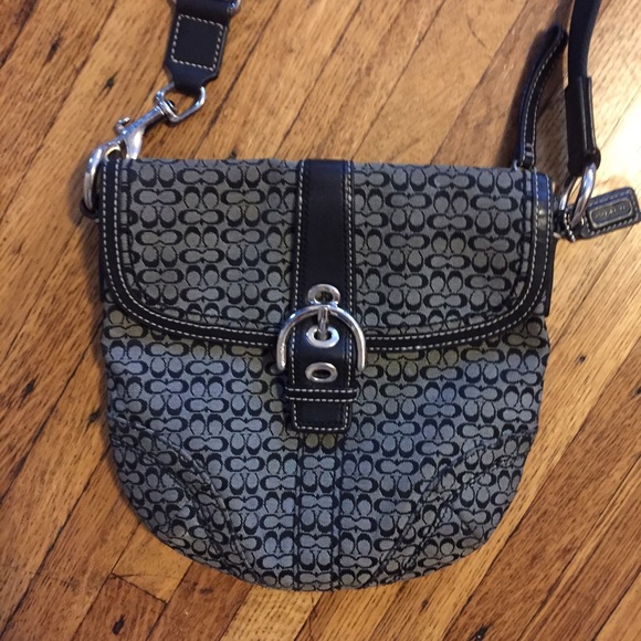 Coach Signature Print Black/Gray Crossbody Purse