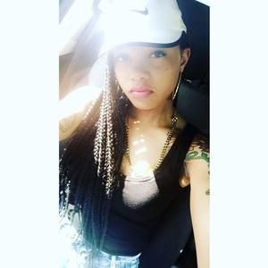 Meet your Posher, Briana