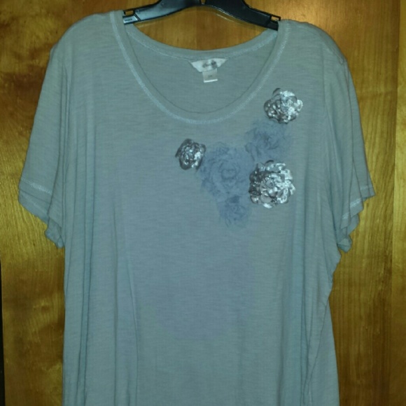 Floral embroidery/embellish tee