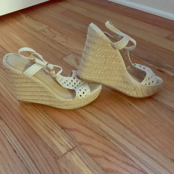 Summer wedges