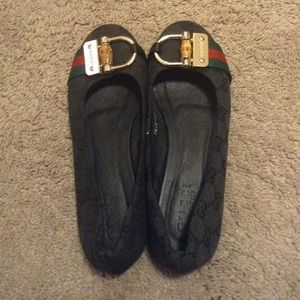 Gucci flats