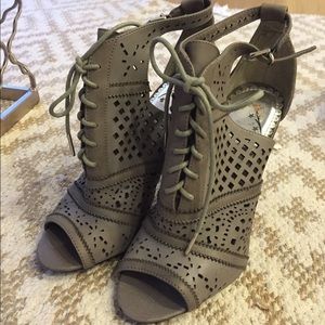 NAUGHTY MONKEY heels