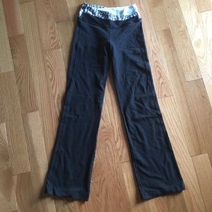 Lululemon athletica yoga pants size 4