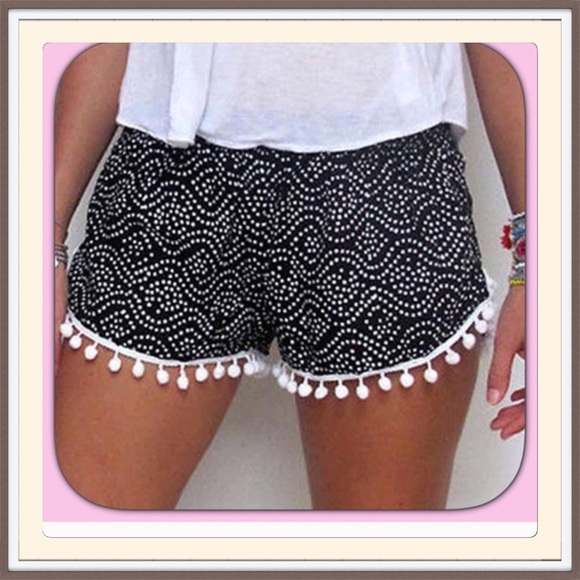 No Brand Pants - Pom-Pom Shorts.