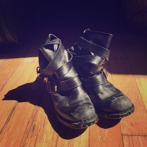 Jeffery Campbell  distressed brit biker boots