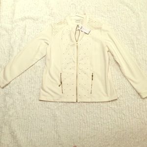 Chico's zenergy eyelet shouldered jacket.