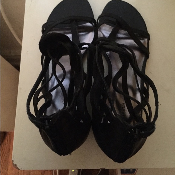 Sexy Black Kelly & Katie Wedges Sandals!