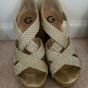 Guess wedges