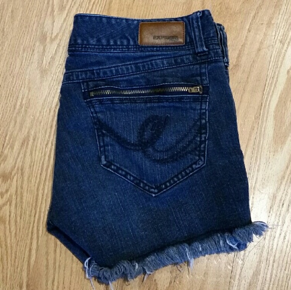 Express Shorts